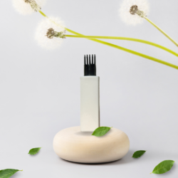 100ML WHITE  SQUARE BOTTLE WITH BLACK COMB