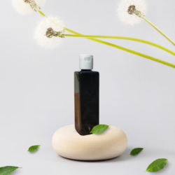 100ML BLACK SQUARE BOTTLE WITH WHITE CAP