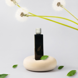 100ML BLACK SQUARE BOTTLE WITH WHITE+GOLD RING CAP