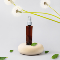 100ML AMBER  SQUARE BOTTLE WITH WHITE PUMP