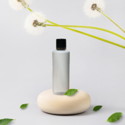 100ML CLEAR CYLINDER BOTTLE WITH BLACK+GOLD RING CAP