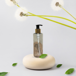 200ML CLEAR CYLINDER BOTTLE WITH BLACK+GOLD SLEEVE DISPENSER