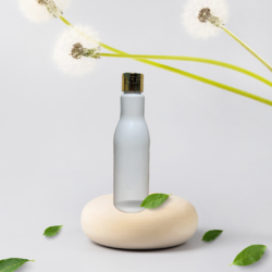 200ML WHITE ASTA BOTTLE WITH GOLD METALISEDIZED CAP