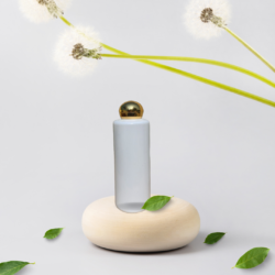 200ML WHITE CYLINDER BOTTLE WITH GOLD DOOM CAP