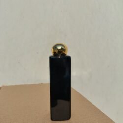 200ML BLACK SQUARE BOTTLE WITH GOLD DOOM CAP