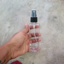 100ML CLEAR  SQUARE BOTTLE WITH BLACK MIST